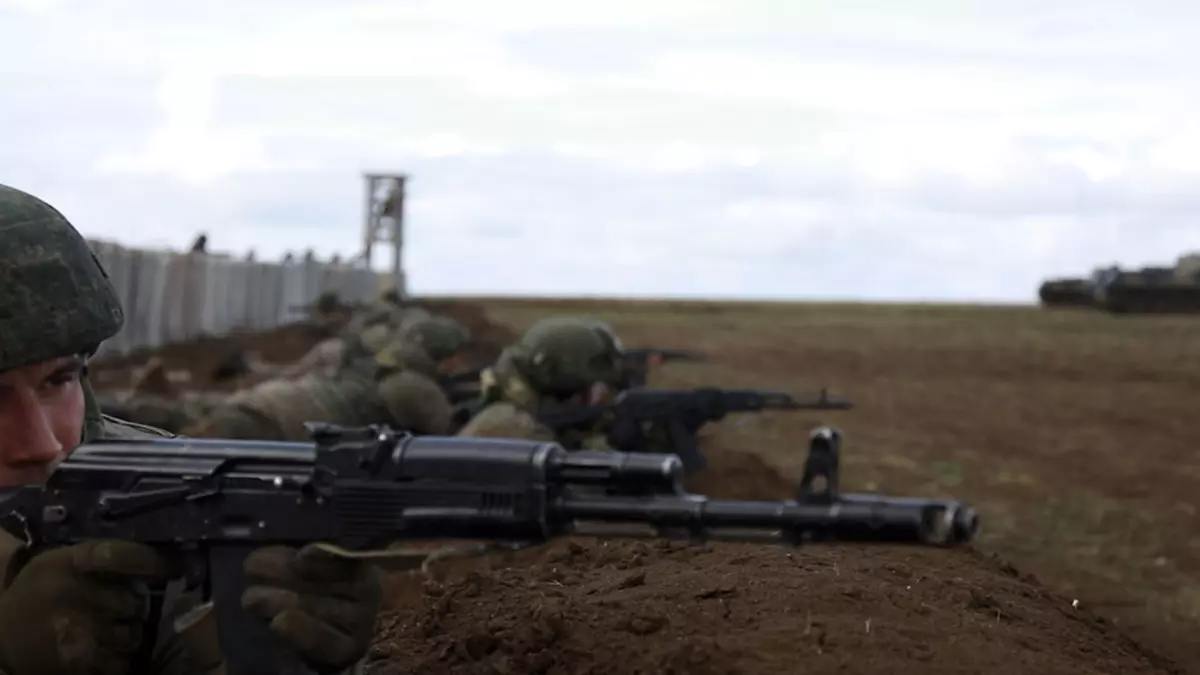 ربطت وسائل الإعلام تعاليم القوات المسلحة للاتحاد الروسي إلى شبه جزيرة القرم ومنطقة نيجني نوفغورود مع إشارة أوكرانيا 9322_3